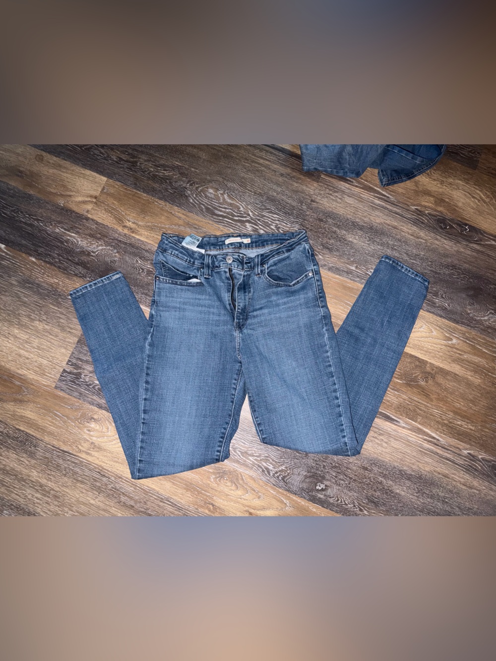 Levi's Women's Medium Blue Skinny Jeans